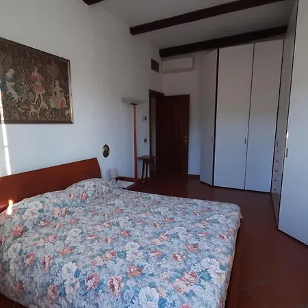 Bed & Breakfast Lungaretta Fly 55 Oda ve Kahvaltı